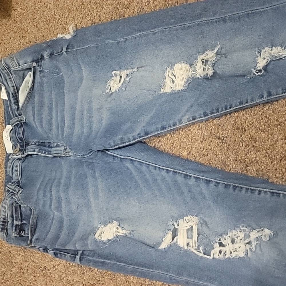 Distressed Kancan jeans